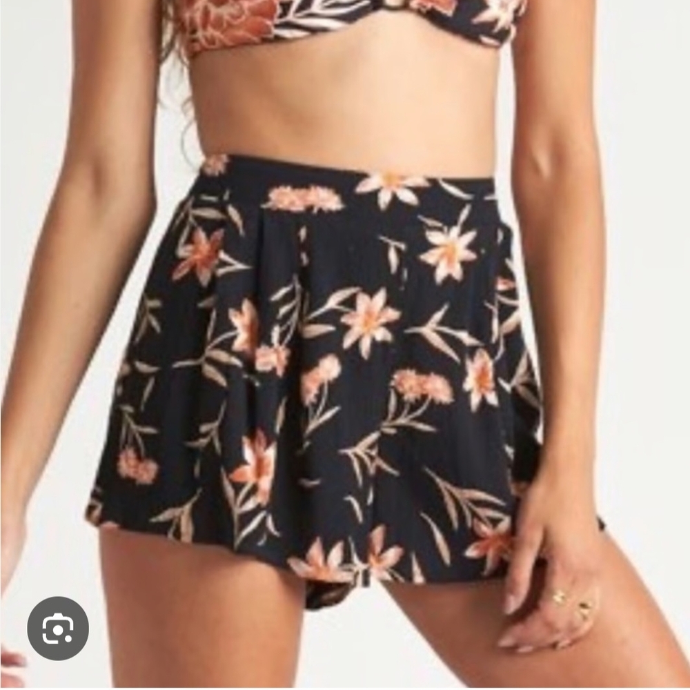 NEW Billabong Black and Orange Floral High Waist Shorts